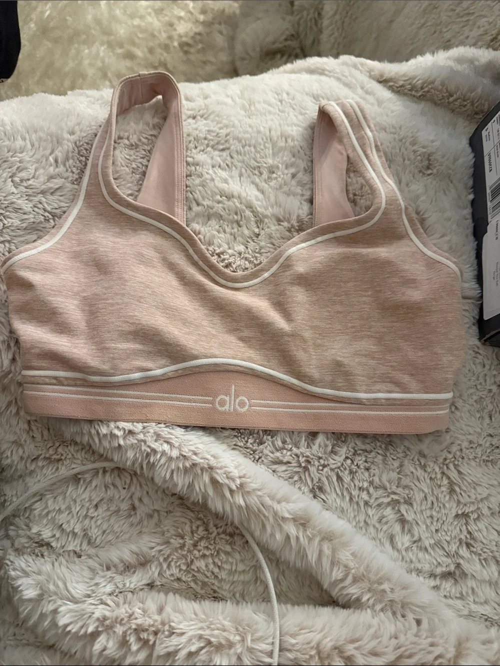 Alo Alosoft Heart Throb Bra - Pink Quartz Heather/White